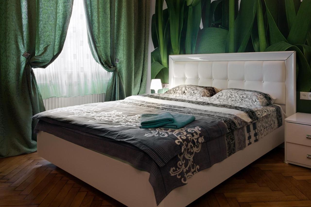 Apartment On Dudayeva 17 Lviv Bagian luar foto