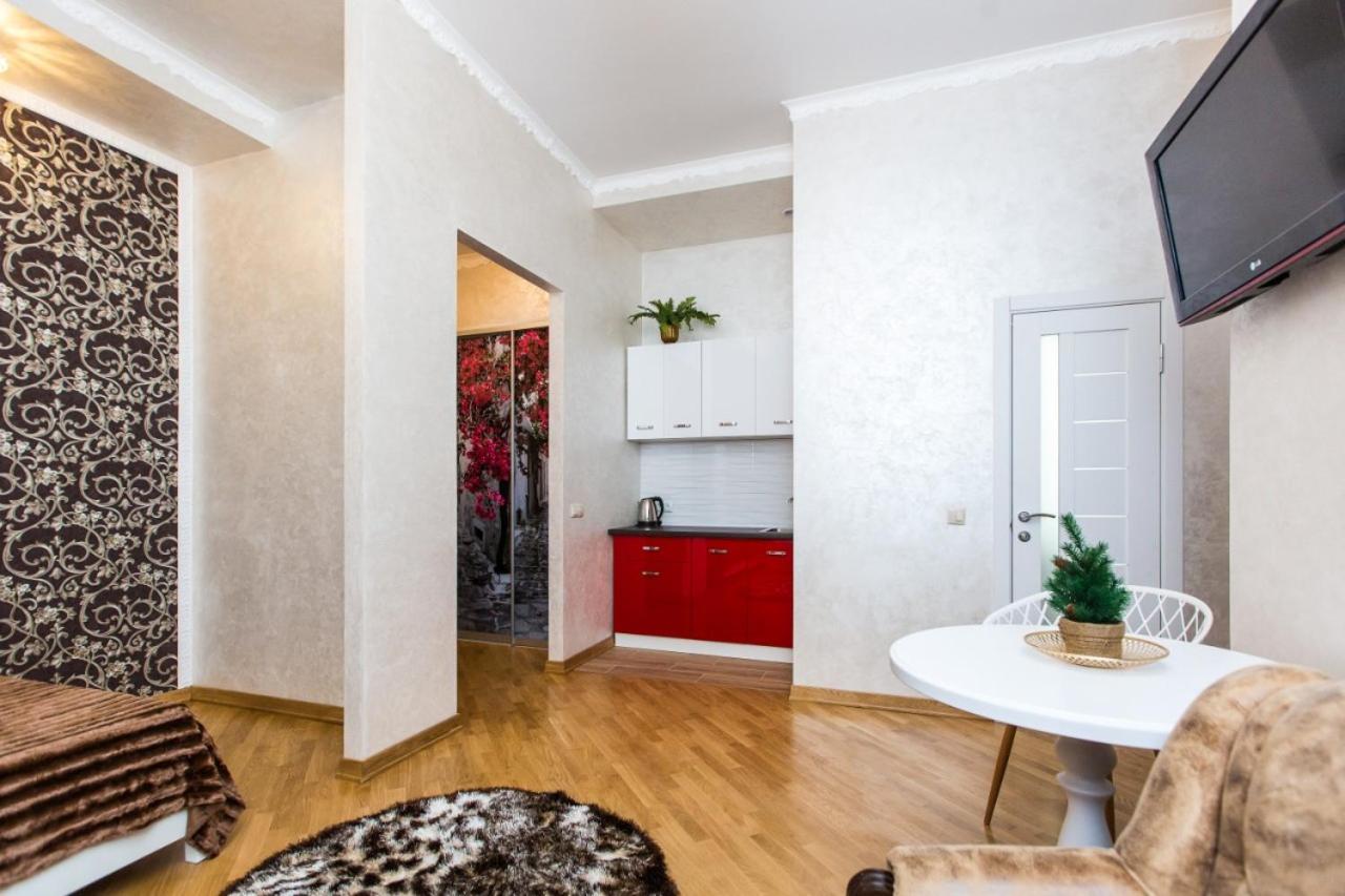 Apartment On Dudayeva 17 Lviv Bagian luar foto