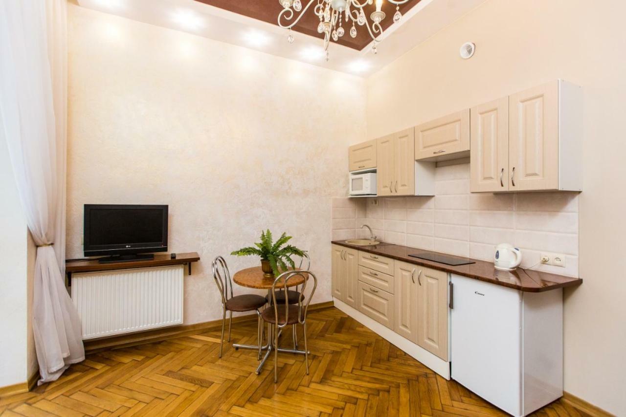 Apartment On Dudayeva 17 Lviv Bagian luar foto